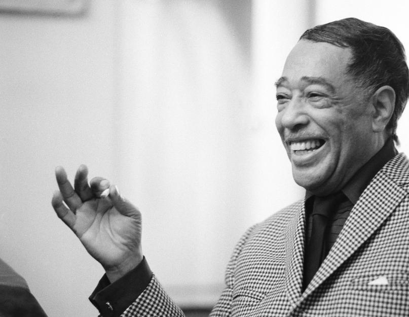 ชีวประวัติสั้น ๆ ของ Duke Elington  Duke Ellington: ชีวประวัติ, องค์ประกอบที่สวยที่สุด, ข้อเท็จจริง, ข่าวลือ