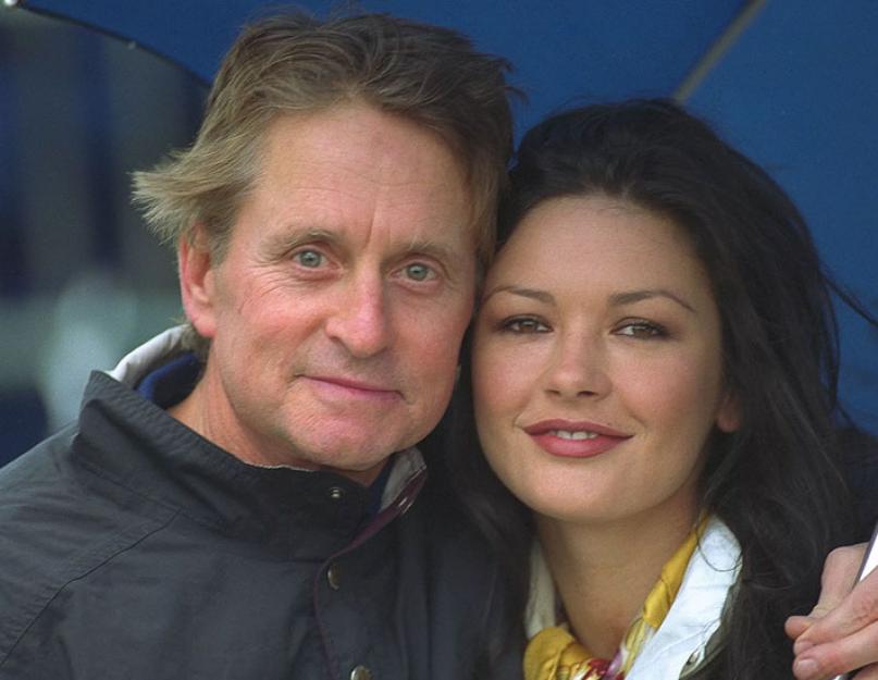 Așa că vedetele s-au unit: magia simțurilor lui Katherine Zeti-Jones și Michael Douglas.  Povestea căsătoriei lui Michael Douglas și Catherine Zeta-Jones Un pic despre separarea lui Michael Douglas și Catherine Zeta-Jones