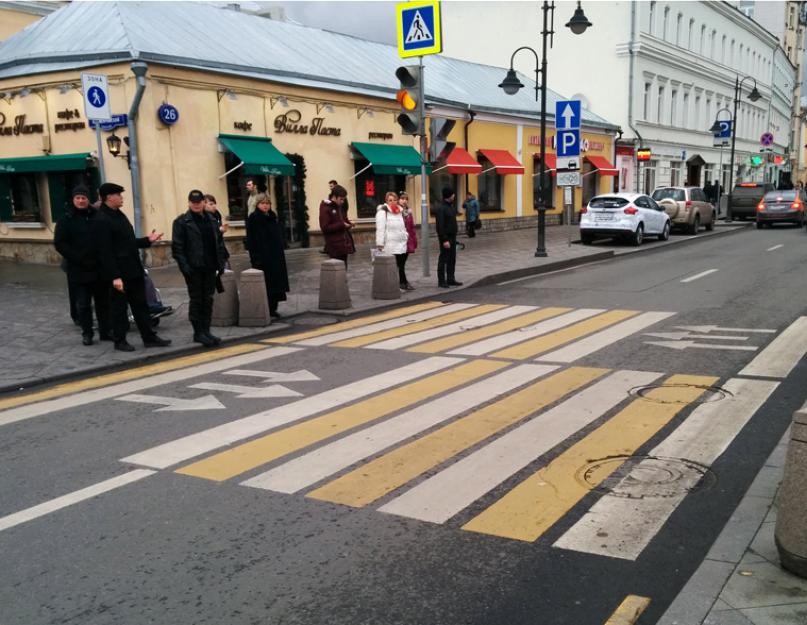 Жовтий пішохідний перехід.  Жовті зебри: скоро на дорогах Росії